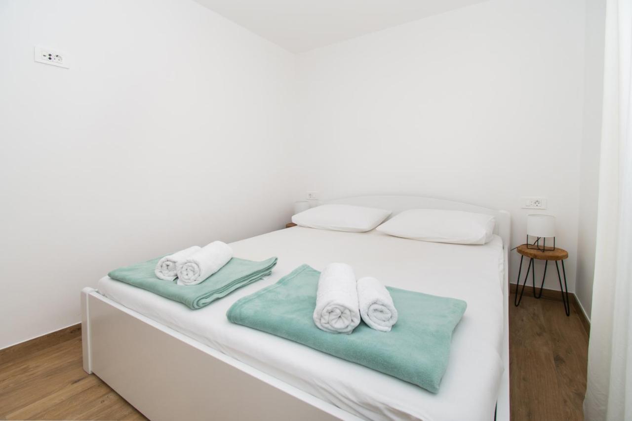 Apartmani Monika Zaboric Esterno foto