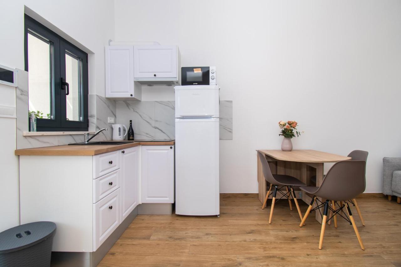 Apartmani Monika Zaboric Esterno foto