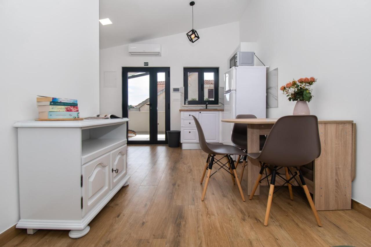 Apartmani Monika Zaboric Esterno foto