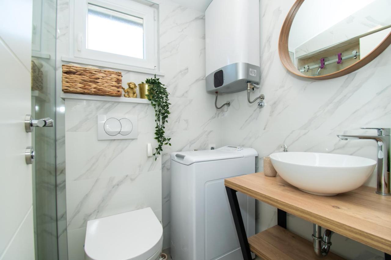 Apartmani Monika Zaboric Esterno foto