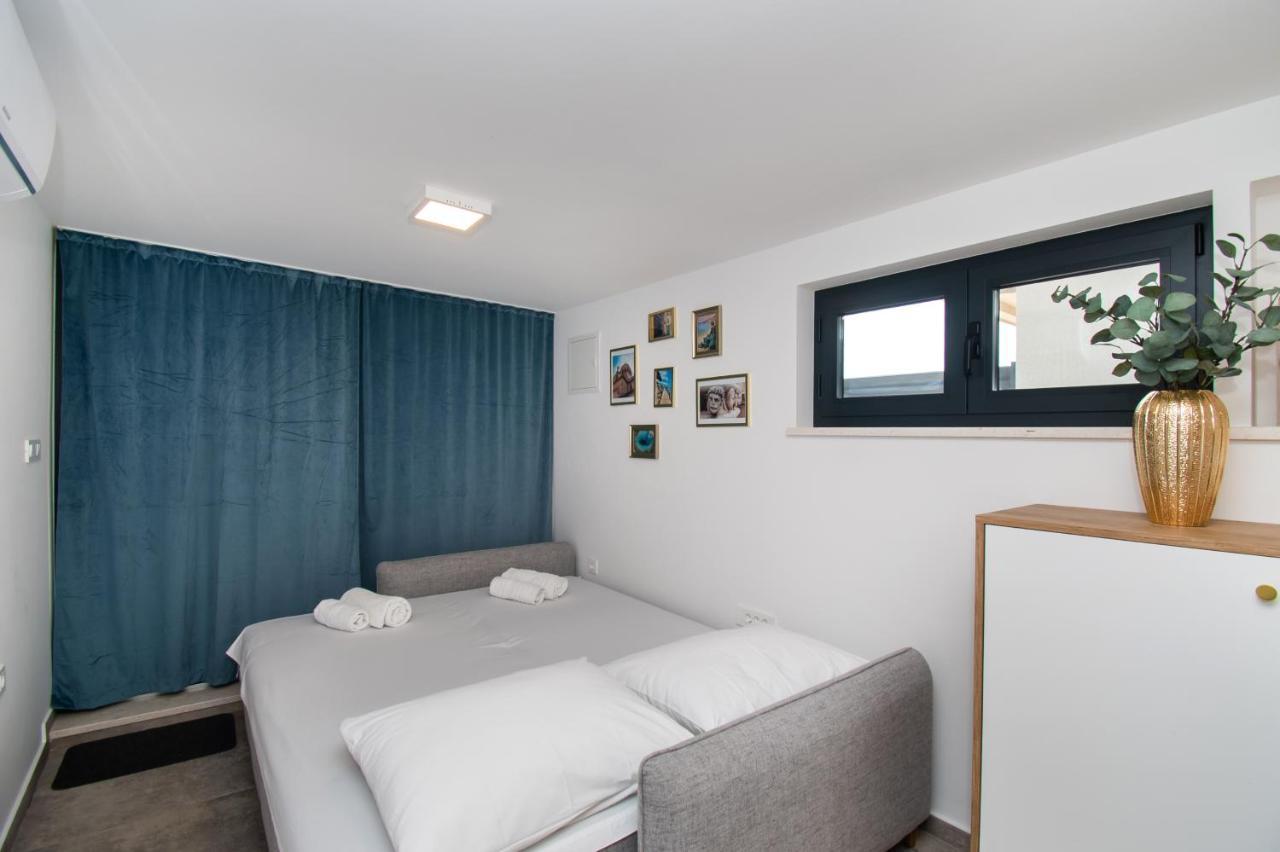 Apartmani Monika Zaboric Esterno foto