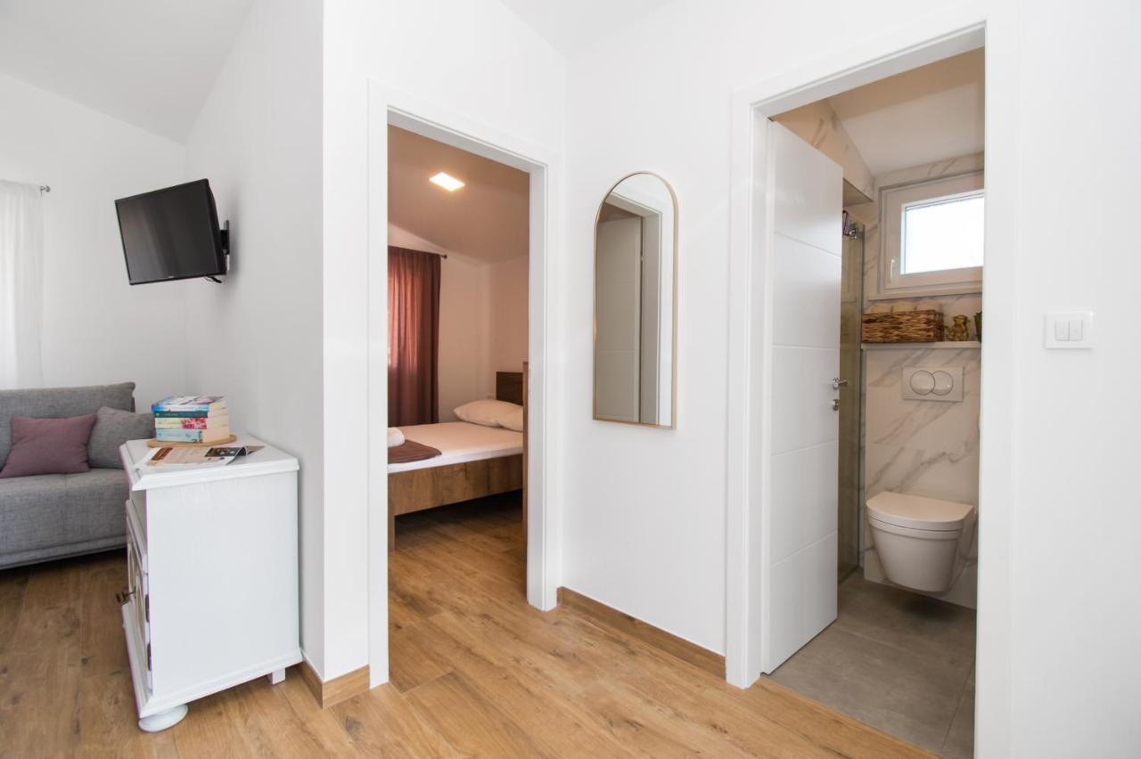 Apartmani Monika Zaboric Esterno foto
