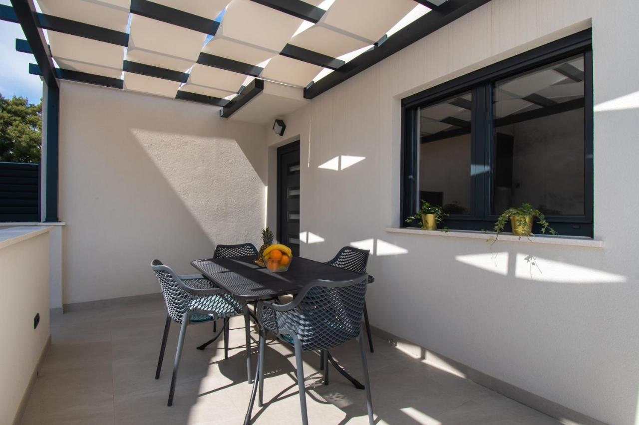 Apartmani Monika Zaboric Esterno foto